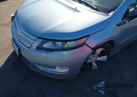 2014 Chevrolet Volt из США, поврежденный, VIN 1G1RE6E43EU149180